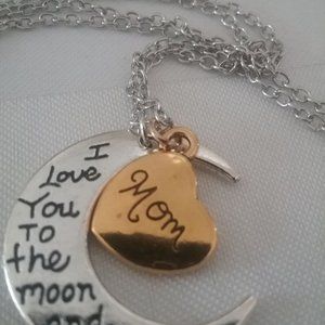 GREAT CHRISTMAS GIFT LOVE YOU TO THE MOON AND BACK